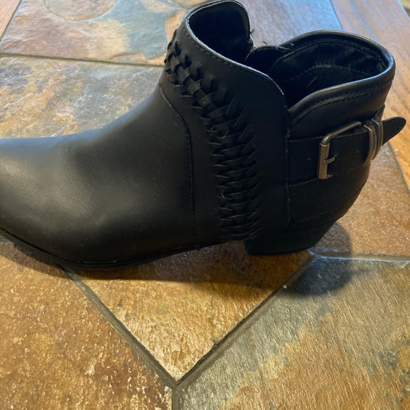 American Rag Booties - Picture 6 of 8